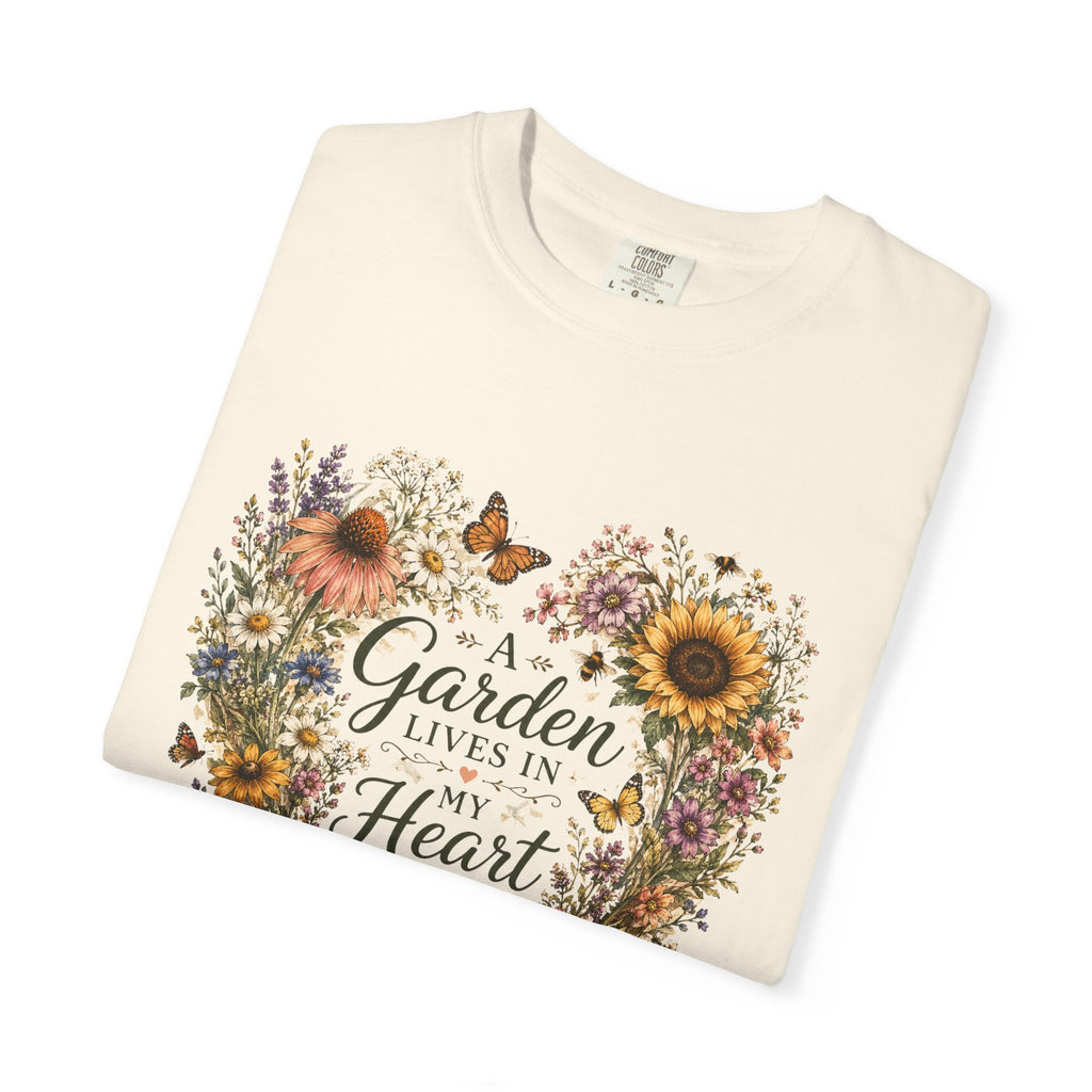 A Garden Lives In My Heart – Vintage Wildflower Wreath Shirt, Cottagecore Floral Garden Lover Gift